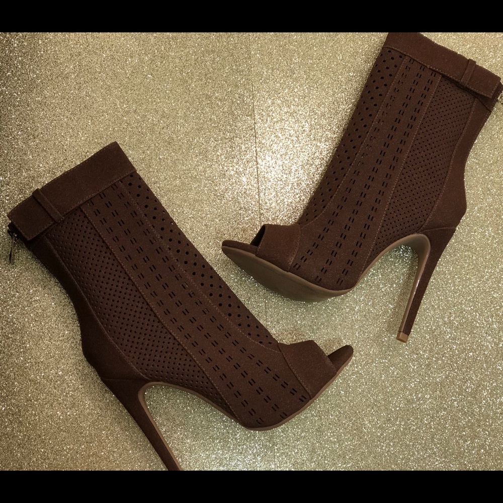 Camel boots š¢ 4 1/2 inches - Picture 2 of 4